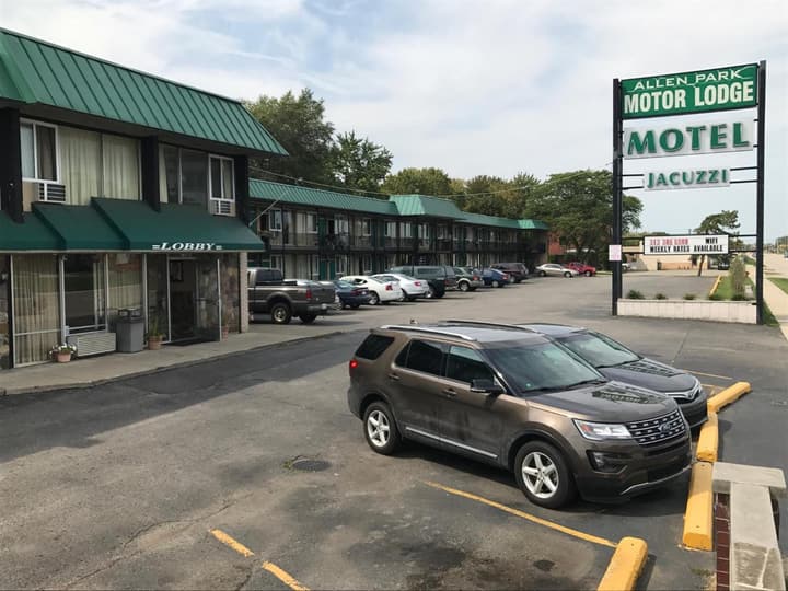 Allen Park Motor Lodge