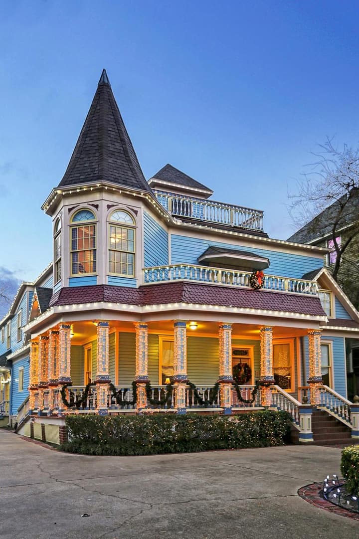 Sara's Inn on the Boulevard
