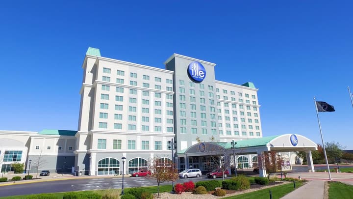 Isle Casino Hotel Waterloo Hotel & Casino - A Caesars Rewards Destination