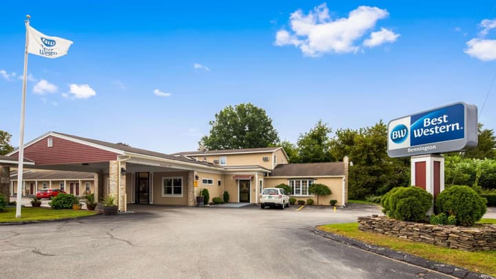 New Englander Inn Bennington