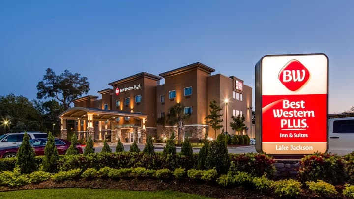Best Western Plus Lake Jackson Inn & Suites