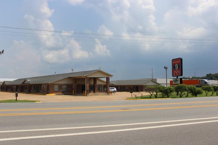 Nationwide 9 Inn