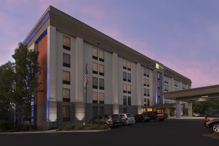 Holiday Inn Express Andover North - Lawrence by IHG