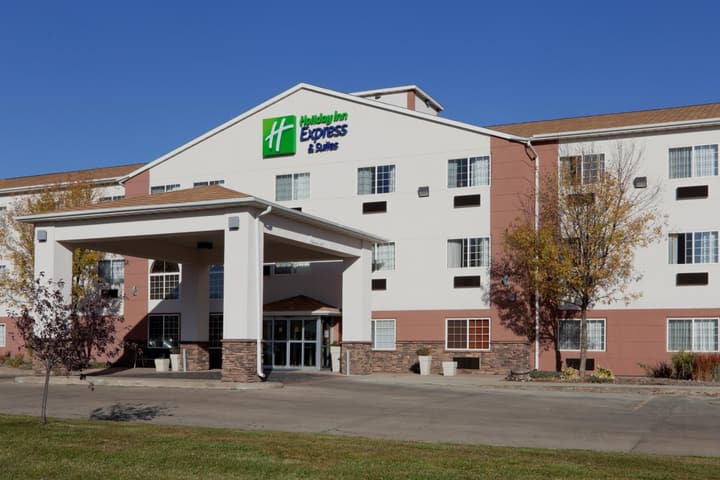 Holiday Inn Express Hotel & Suites Pierre-Fort Pierre by IHG
