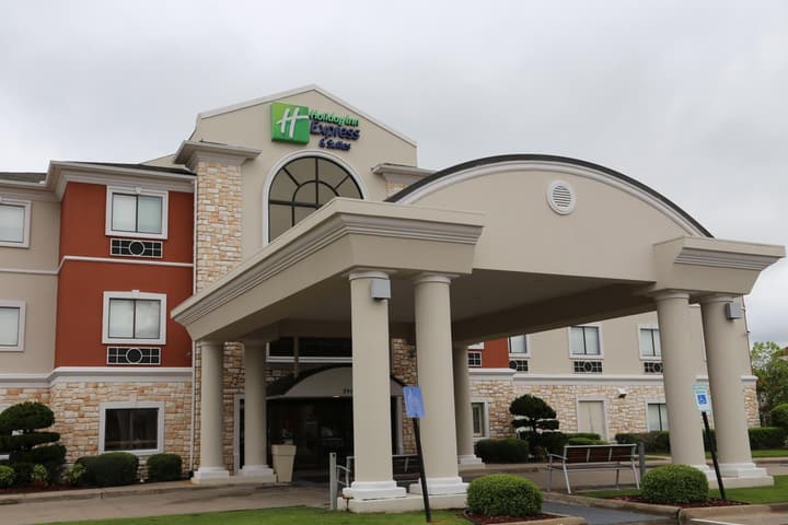 Holiday Inn Express Hotel & Suites Greenville by IHG