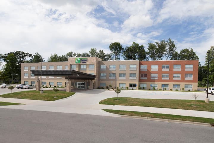 Holiday Inn Express & Suites La Porte by IHG