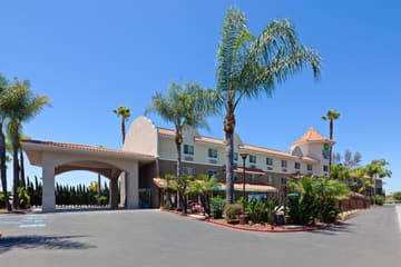 Holiday Inn Express Hotel & Suites San Diego-Escondido by IHG