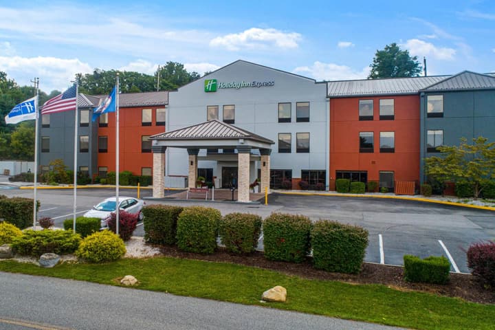 Holiday Inn Express Dublin by IHG