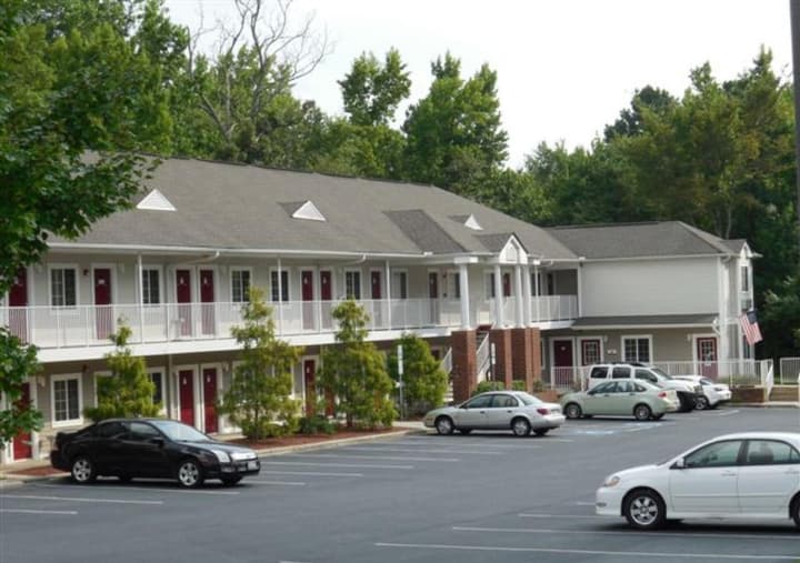 Affordable Suites Greenville