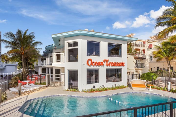 Ocean Treasure Beachside Suites
