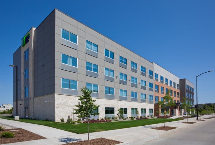 Holiday Inn Express and Suites Des Moines Downtown by IHG