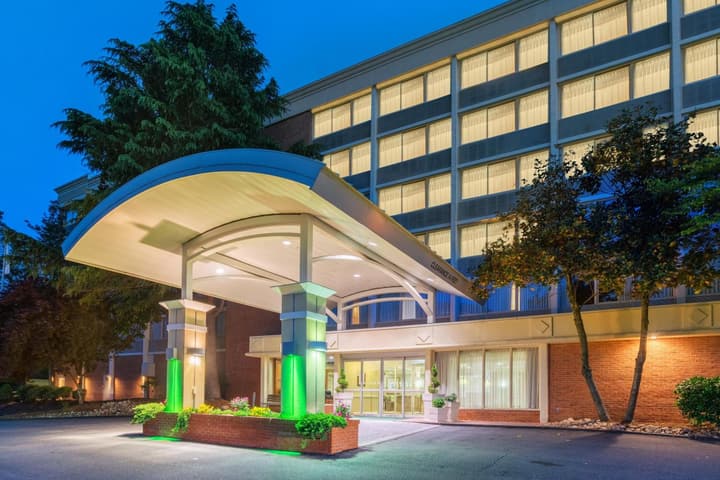 Holiday Inn Charlottesville-Monticello by IHG