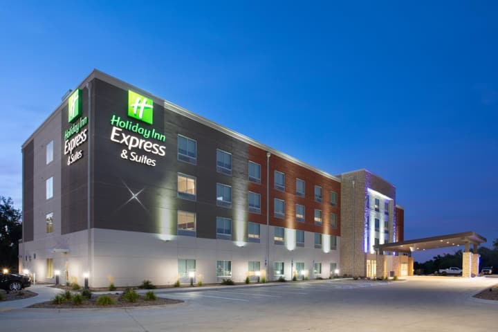 Holiday Inn Express & Suites - Sterling by IHG