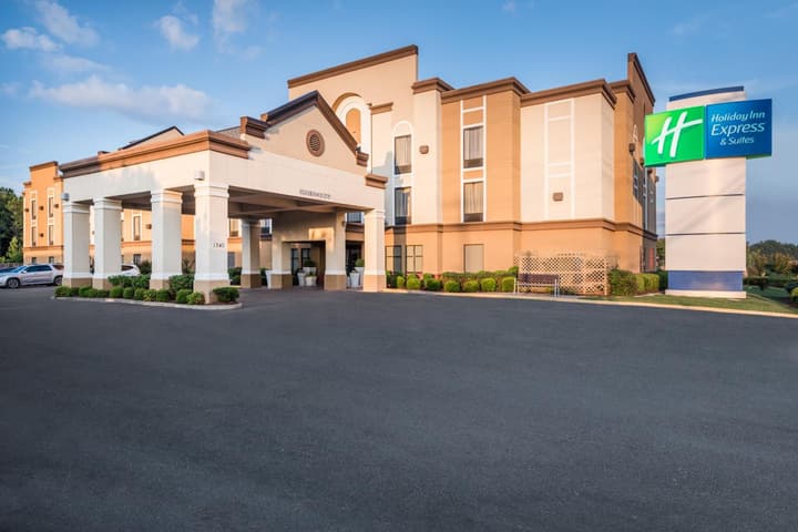 Holiday Inn Express & Suites - Grenada by IHG