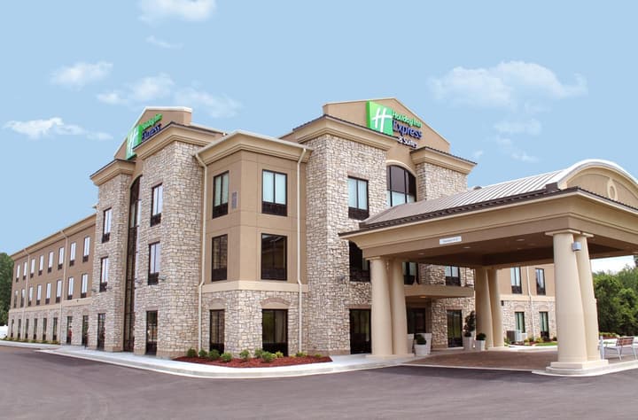 Holiday Inn Express & Suites Paducah West by IHG