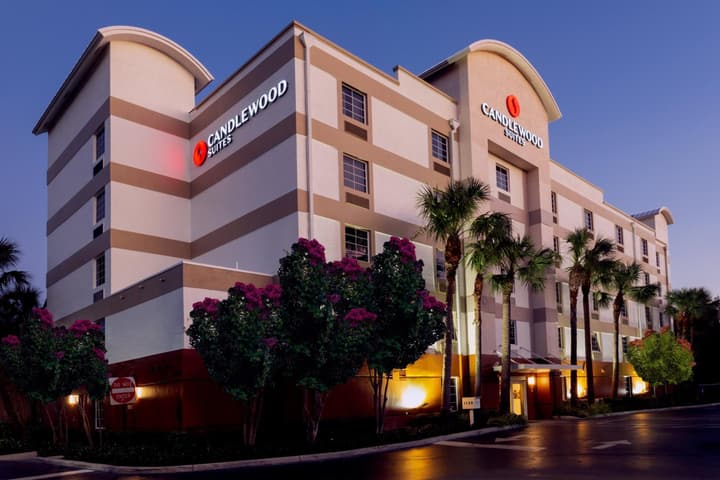 Candlewood Suites Fort Lauderdale Airport-Cruise by IHG