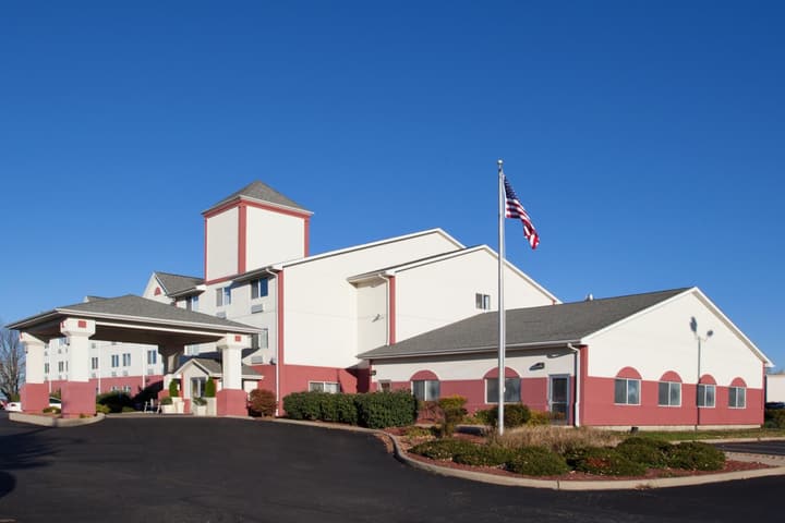 Holiday Inn Express Mt. Vernon by IHG