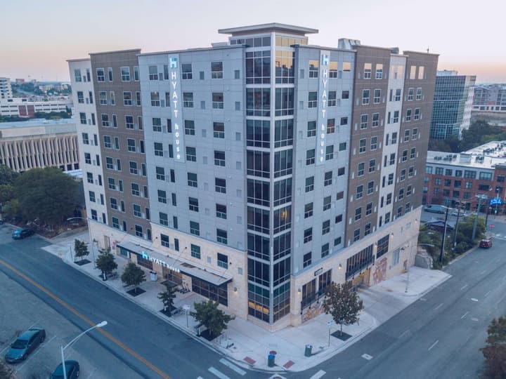 Hyatt House Austin/Downtown
