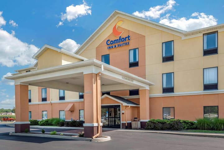 Comfort Inn & Suites Muncie Near University