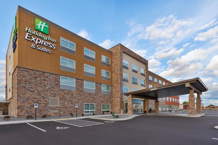 Holiday Inn Express- Eau Claire West I-94 by IHG