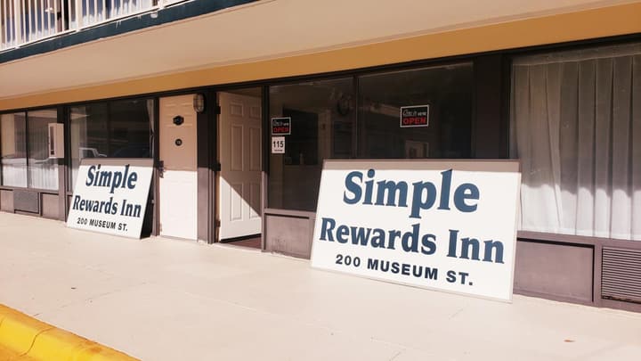 Simple Rewards Inn