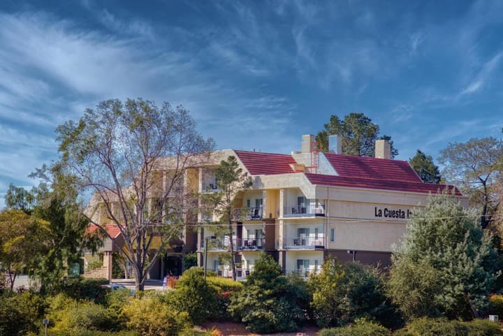 La Cuesta Inn, BW Signature Collection