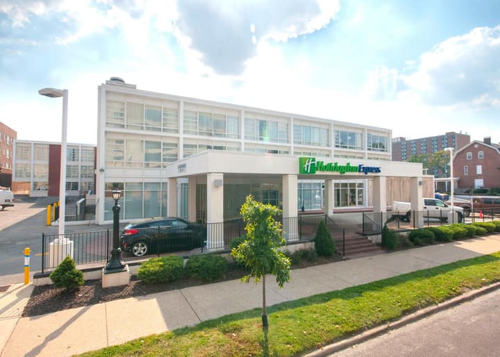 Hotel Indigo Saint Louis Central West End by IHG