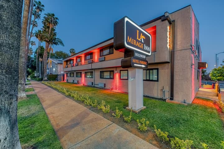 La Mirage Inn - Hollywood