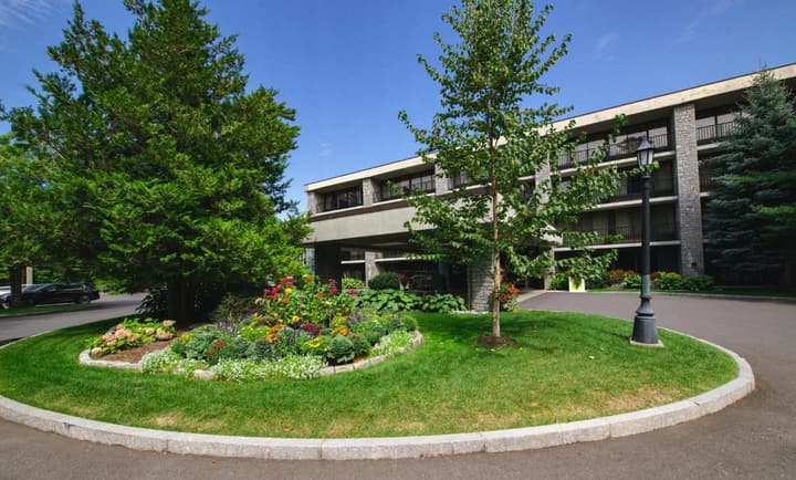 Holiday Inn Bar Harbor Regency Hotel by IHG