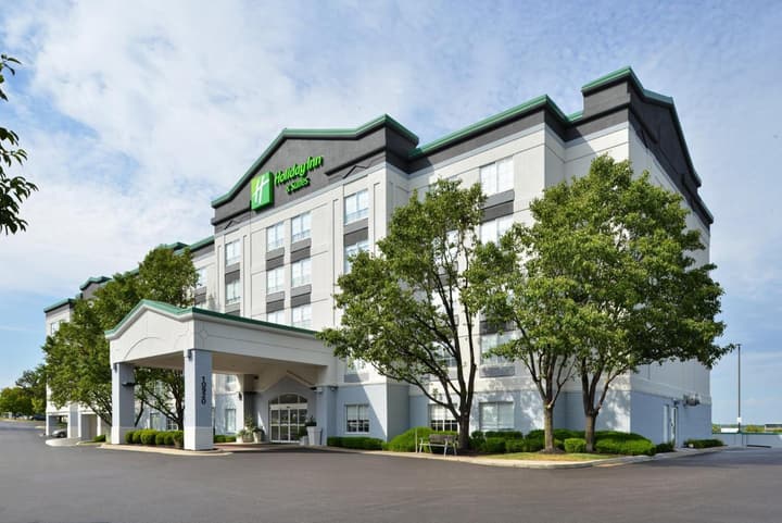 Holiday Inn Hotel & Suites Overland Park-Convention Center by IHG