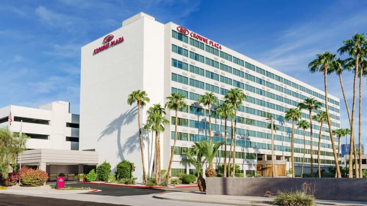 Crowne Plaza Phoenix Airport - PHX by IHG