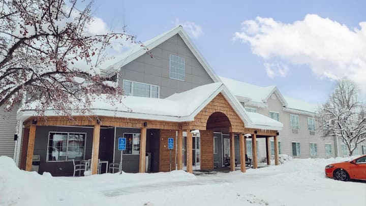 Country Inn & Suites by Radisson, Detroit Lakes