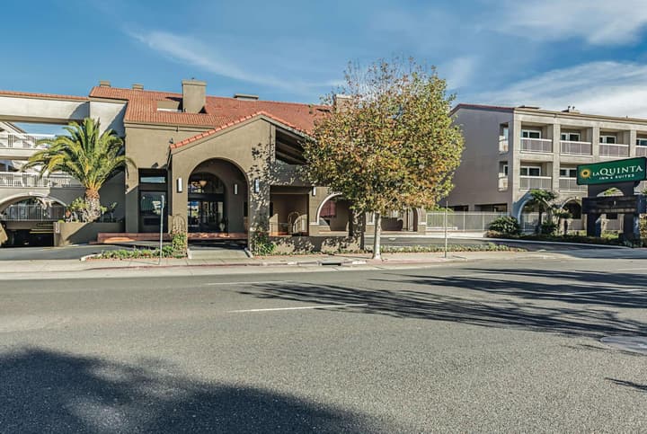 La Quinta Wyndham SFO Airport West Millbrae-Presidents Award Winner-FREE ARPRT SHTL
