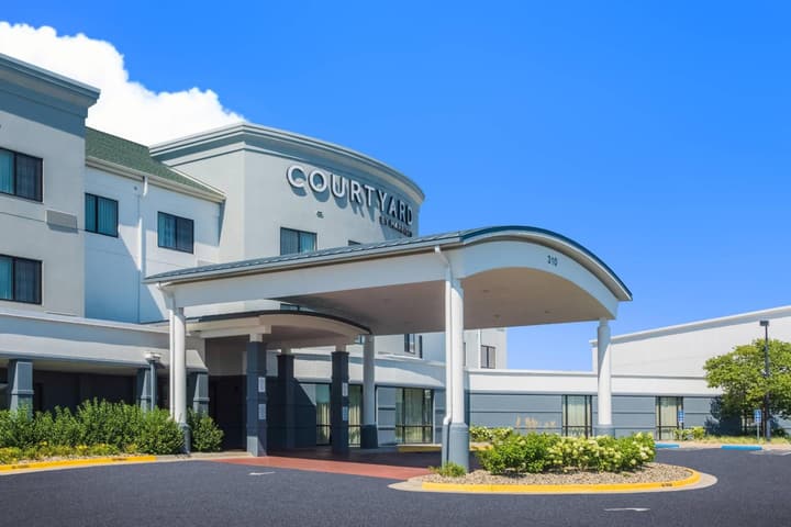 Sonesta Essential Junction City