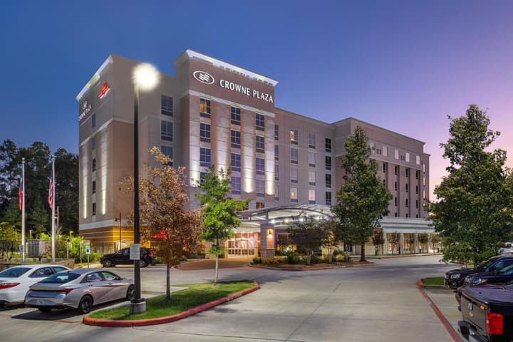 Crowne Plaza Shenandoah - Woodlands Area by IHG