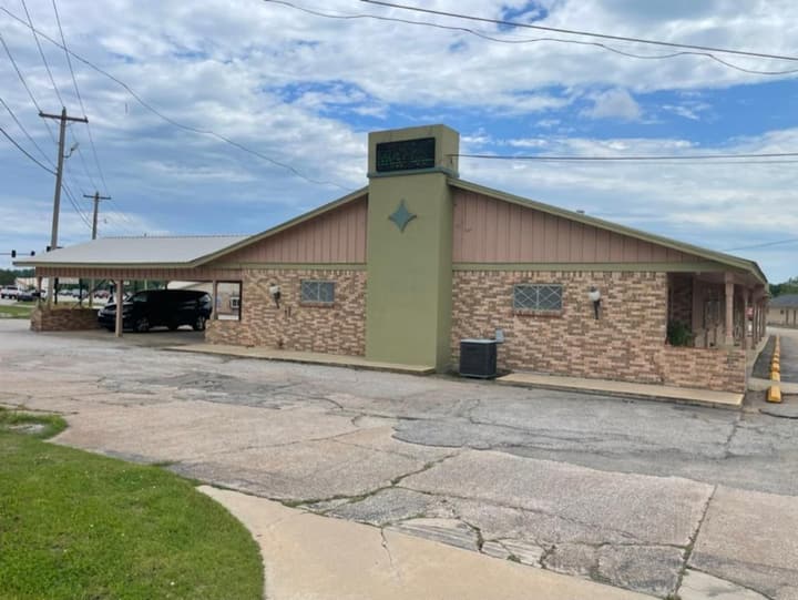 Village Inn