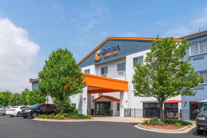 Comfort Suites Elgin Northwest