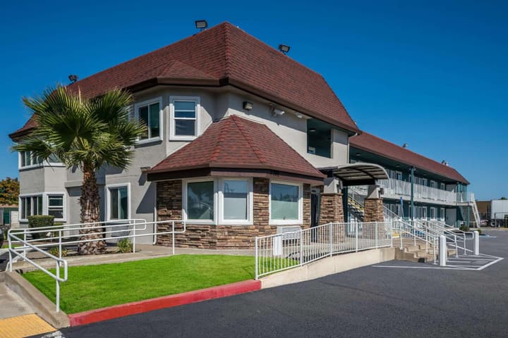 Quality Inn Elk Grove-Sacramento
