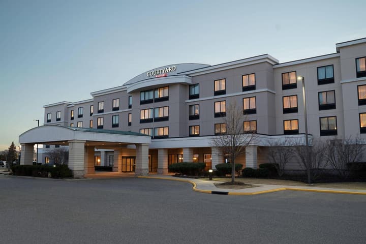 Courtyard Republic Airport Long Island/Farmingdale