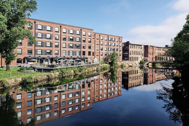 The LOOM Hotel, Tapestry Collection by Hilton