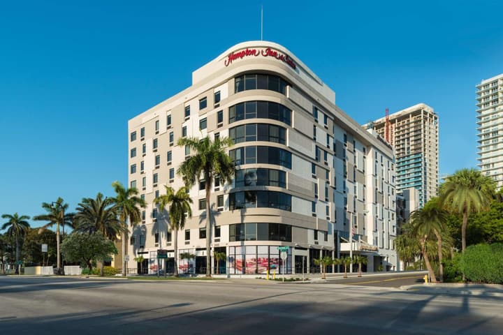 Hampton Inn & Suites Miami Wynwood Design District, FL