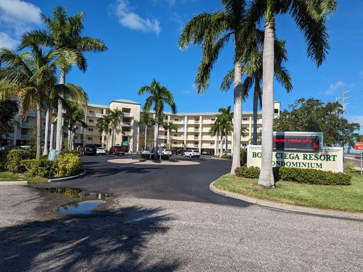 Boca Ciega Resort