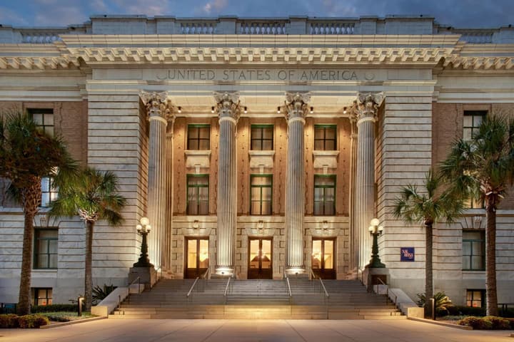 Le Meridien Tampa, The Courthouse
