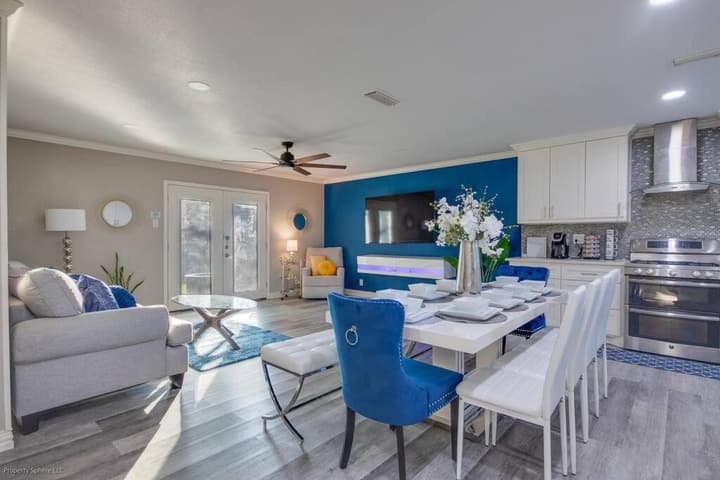 Mesquite Manor, 10min from Downtown Dallas, Large yard with Firepit & Grill