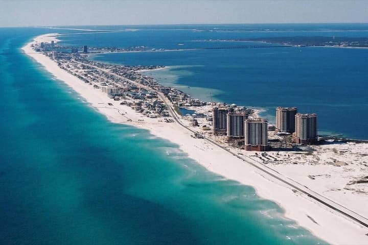 Life's a Breeze - 5min to Pcola Beach , Families