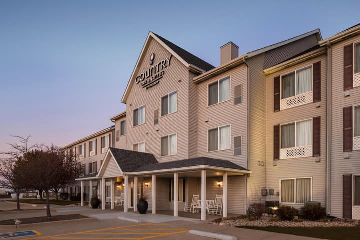 Country Inn & Suites by Radisson, Bloomington-Normal Airport, IL