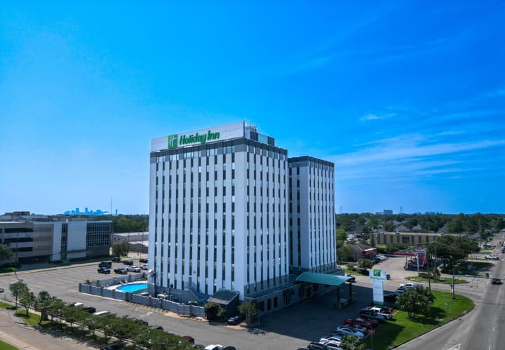 Holiday Inn Metairie New Orleans by IHG