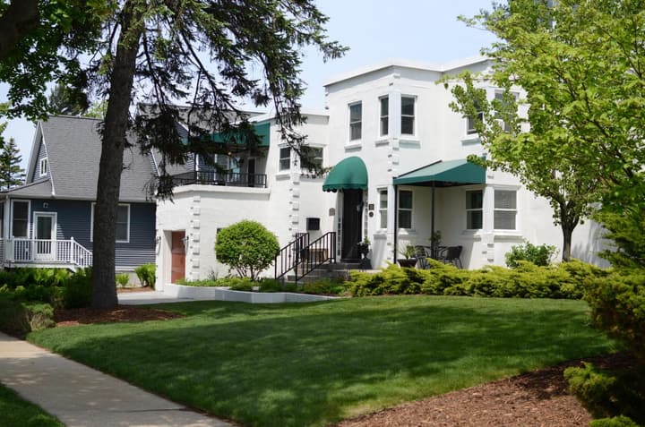 Ludington Blue Spruce Inn