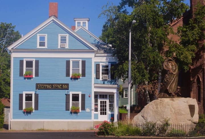 Stepping Stone Inn