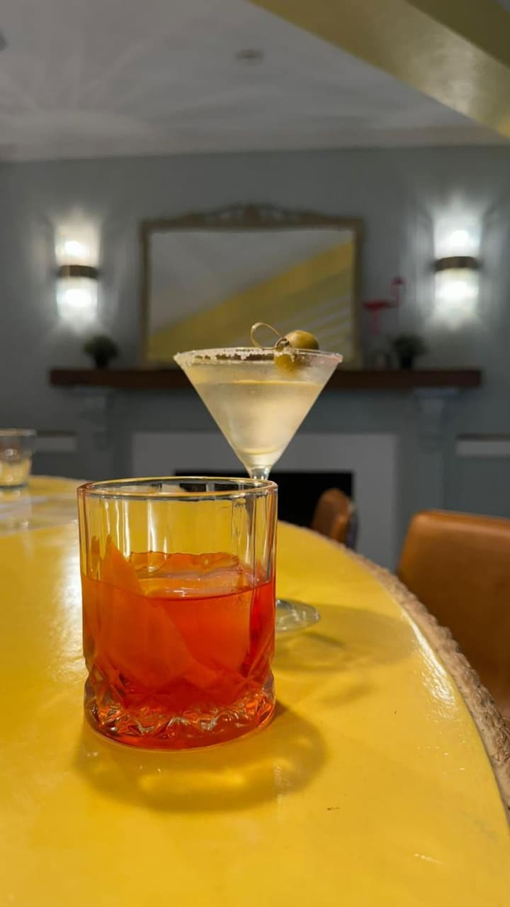 Peninsula Bed & Cocktails